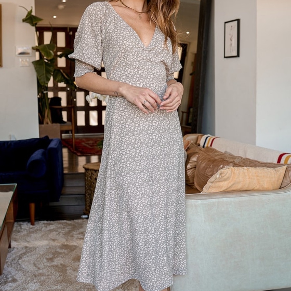 Lulus x LUSH Times With You Sage Green Floral Print Puff Sleeve Midi Dress